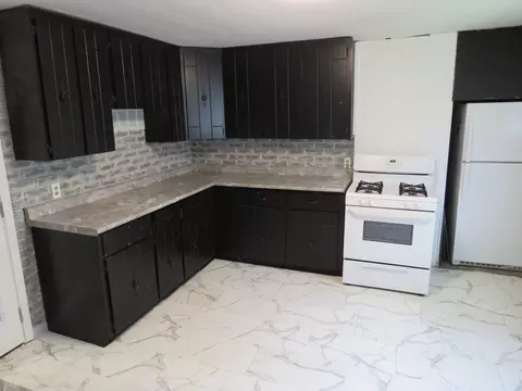 Kitchen - 317 Deleon St, Ottawa, IL 61350 photo 1 of 3
