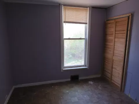Bedroom - 317 Deleon St, Ottawa, IL 61350 photo 2 of 4