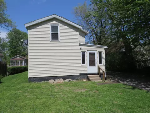 Exterior - 317 Deleon St, Ottawa, IL 61350 photo 3 of 5