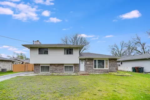 4713 153rd St, Oak Forest, IL 60452