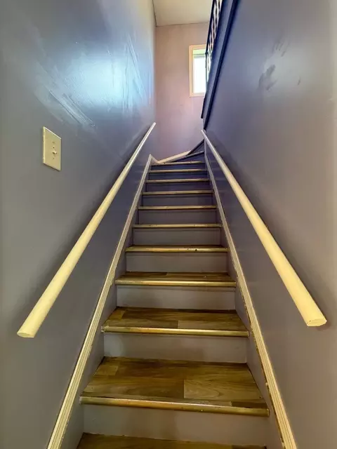 Entry Way - 385 E Main St, Sheldon, IL 60966 photo 3 of 3