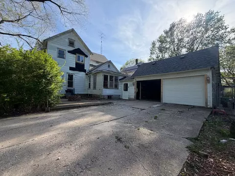Exterior - 385 E Main St, Sheldon, IL 60966 photo 4 of 8
