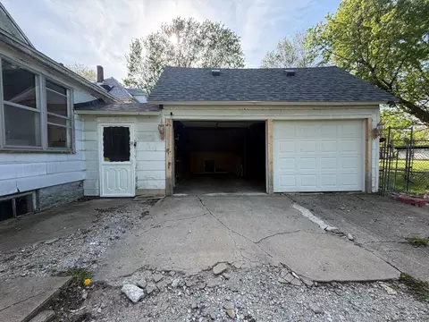 Exterior - 385 E Main St, Sheldon, IL 60966 photo 2 of 8