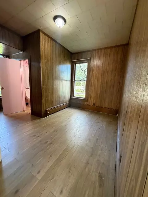 Bedroom - 385 E Main St, Sheldon, IL 60966 photo 4 of 4