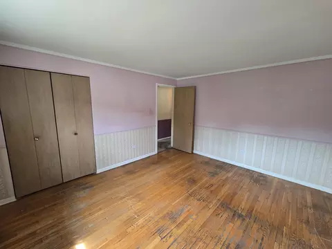 Bedroom - 14831 Trumbull Ave, Midlothian, IL 60445 photo 2 of 5