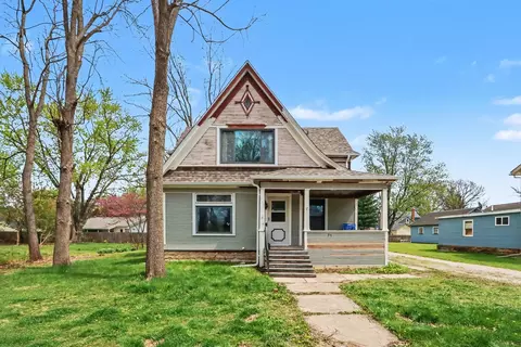 716 N Main St, Sandwich, IL 60548