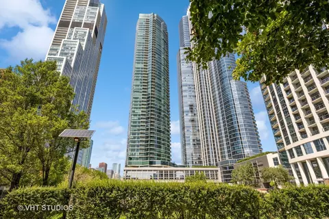 1201 S Prairie Ave #3303, Chicago, IL 60605