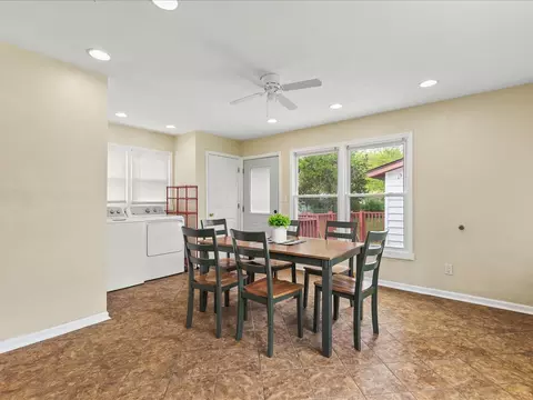Dining - 128 Wilson Ave, Machesney Park, IL 61115 photo 2 of 4