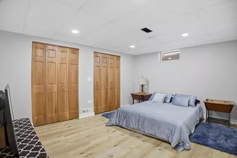 Bedroom - 25 Devonshire Cir, Elgin, IL 60123 photo 7 of 7