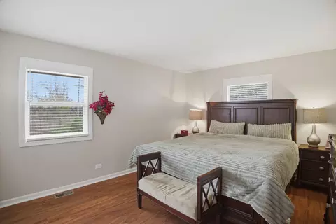 Bedroom - 25 Devonshire Cir, Elgin, IL 60123 photo 1 of 7