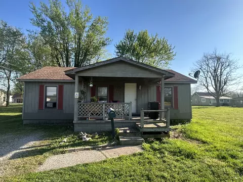 908 E 7th St, Metropolis, IL 62960