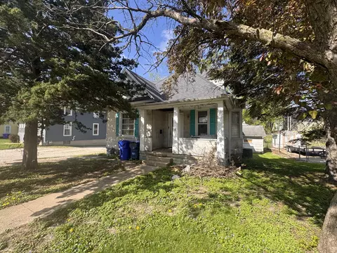 109 S Lakeview Ave, Kewanee, IL 61443