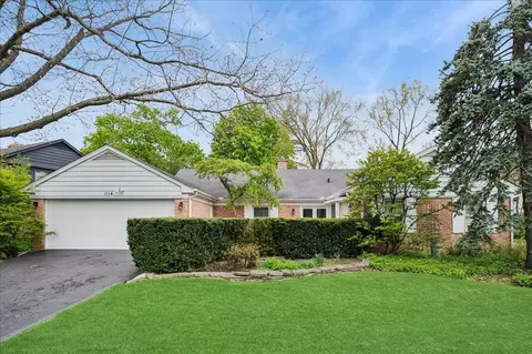 1114 Old Elm Ln, Glencoe, IL 60022