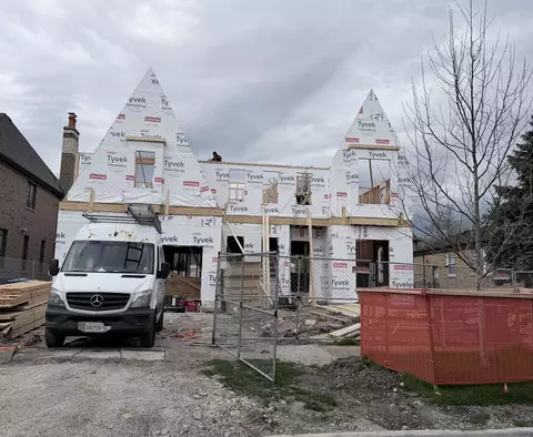 515 S Parkview Ave, Elmhurst, IL 60126