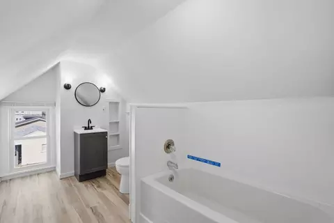 Bath - 1927 14th St, Moline, IL 61265 photo 2 of 3