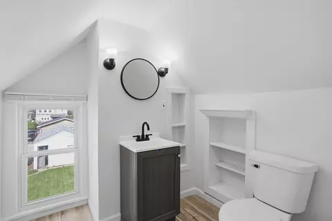 Bath - 1927 14th St, Moline, IL 61265 photo 3 of 3