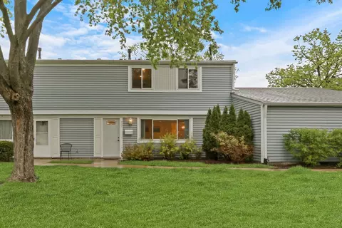 Other - 751 Dover Pl #4C, Wheeling, IL 60090 photo 1 of 8
