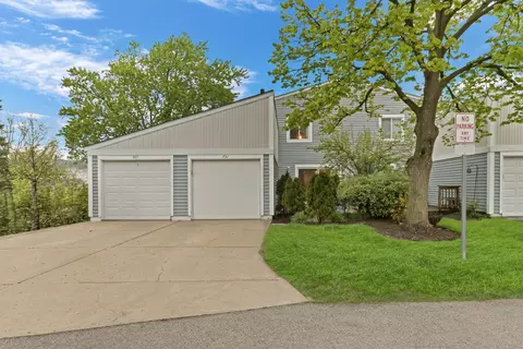 Other - 751 Dover Pl #4C, Wheeling, IL 60090 photo 2 of 8