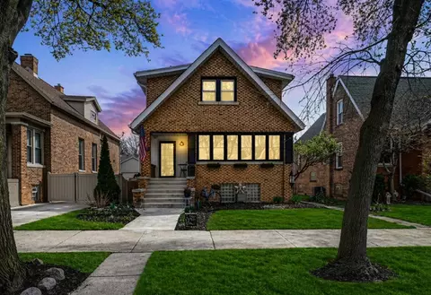 10829 S Maplewood Ave, Chicago, IL 60655