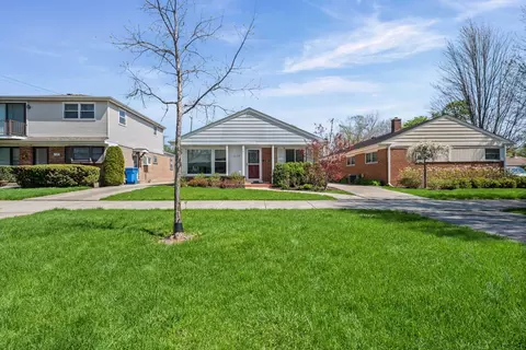 7139 N Nagle Ave, Chicago, IL 60646