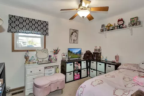 Bedroom - 5641 Dover Rd, Oak Forest, IL 60452 photo 3 of 3