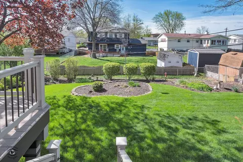Exterior - 5641 Dover Rd, Oak Forest, IL 60452 photo 3 of 6