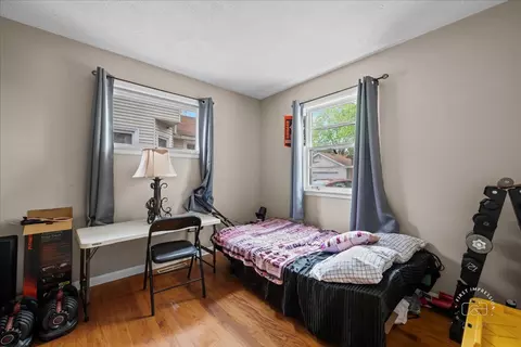 Bedroom - 335 Silver St, Elgin, IL 60123 photo 1 of 3