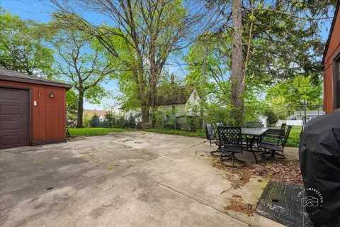 Exterior - 335 Silver St, Elgin, IL 60123 photo 2 of 2