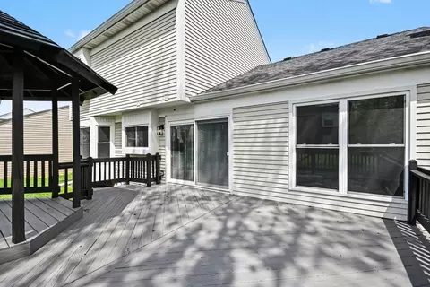 Exterior - 3252 Gresham Ln, Aurora, IL 60504 photo 5 of 7