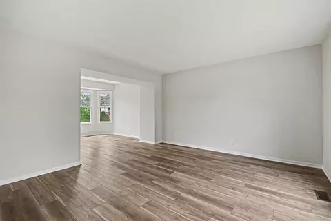 Living - 3252 Gresham Ln, Aurora, IL 60504 photo 1 of 5