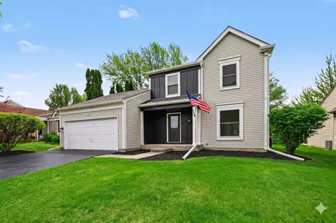 Exterior - 3252 Gresham Ln, Aurora, IL 60504 photo 2 of 7