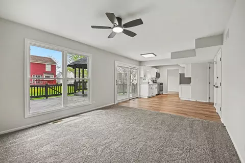 Living - 3252 Gresham Ln, Aurora, IL 60504 photo 5 of 5