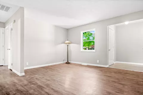 Living - 501 E Cherry St, Le Roy, IL 61752 photo 5 of 5