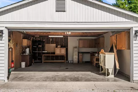 Other - 501 E Cherry St, Le Roy, IL 61752 photo 4 of 4