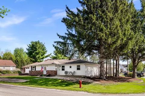 501 E Cherry St, Le Roy, IL 61752