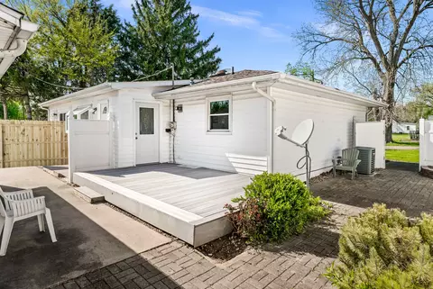 Exterior - 501 E Cherry St, Le Roy, IL 61752 photo 4 of 7