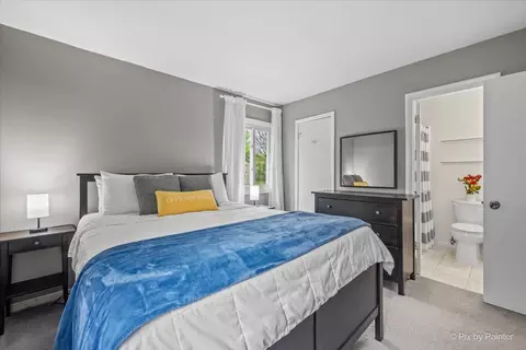 Bedroom - 1185 Case Ln, Elgin, IL 60120 photo 1 of 3