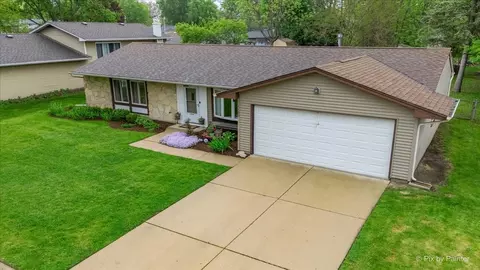 View/Area - 1185 Case Ln, Elgin, IL 60120 photo 1 of 5