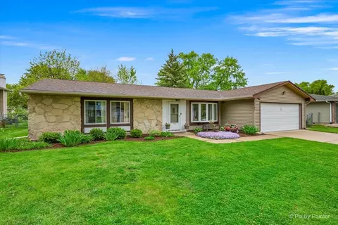 1185 Case Ln, Elgin, IL 60120