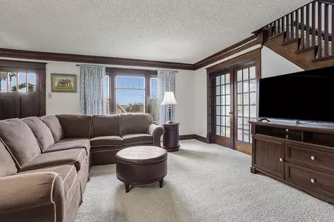 Living - 302 E Division St, Lemont, IL 60439 photo 2 of 2