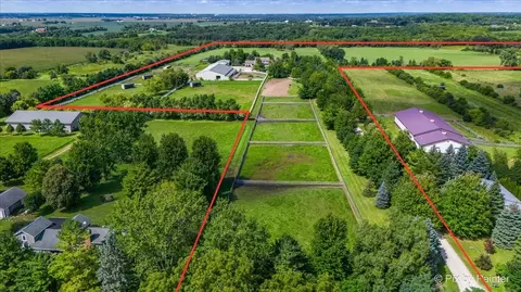 19602 Hebron Rd, Harvard, IL 60033