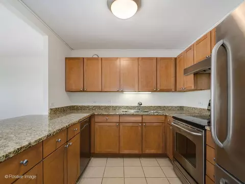 Kitchen - 30 E Huron St #3506, Chicago, IL 60611 photo 3 of 5