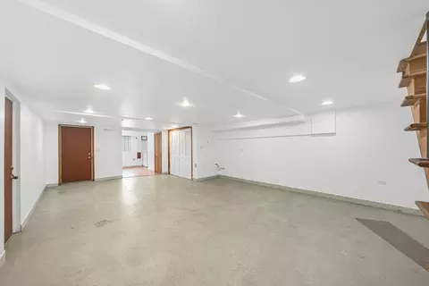 3841 S Lowe Ave, Chicago, IL 60609 photo 34