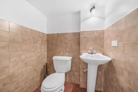 3841 S Lowe Ave, Chicago, IL 60609 photo 33