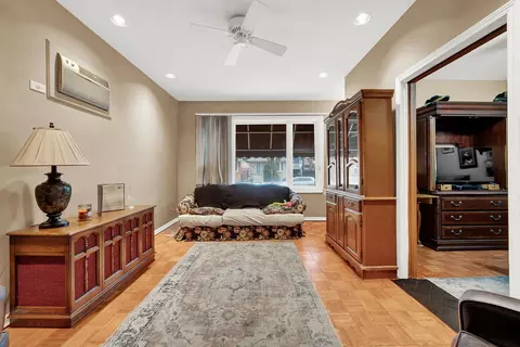 3841 S Lowe Ave, Chicago, IL 60609 photo 2