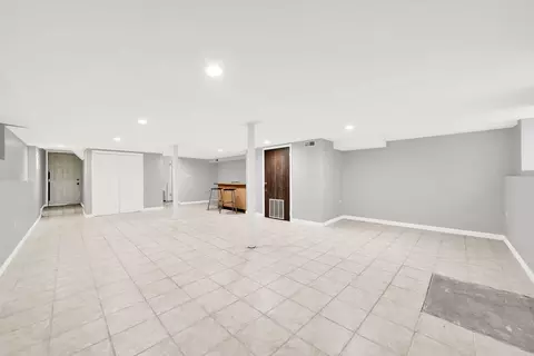 3841 S Lowe Ave, Chicago, IL 60609 photo 9