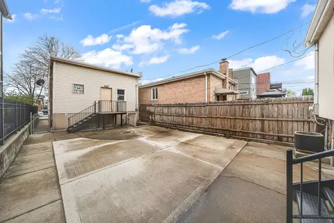 3841 S Lowe Ave, Chicago, IL 60609 photo 15