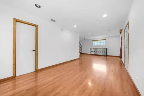 3841 S Lowe Ave, Chicago, IL 60609 photo 17