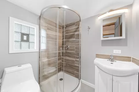 3841 S Lowe Ave, Chicago, IL 60609 photo 24