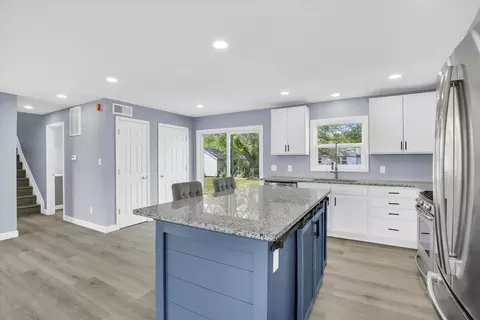 Kitchen - 503 Allison St, Catlin, IL 61817 photo 2 of 3